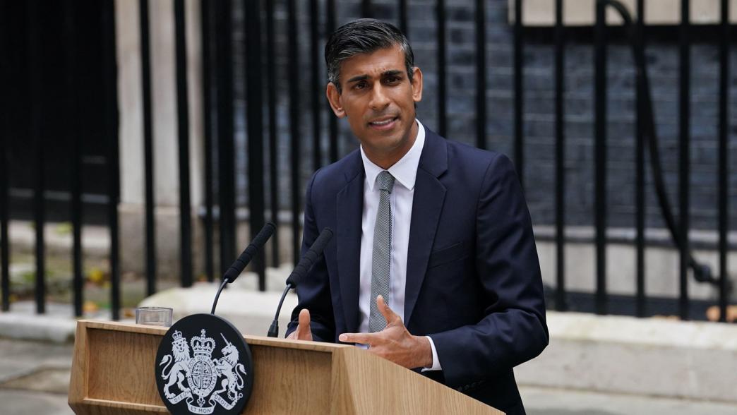 Rishi Sunak delivers his speech on the steps of Downing Street