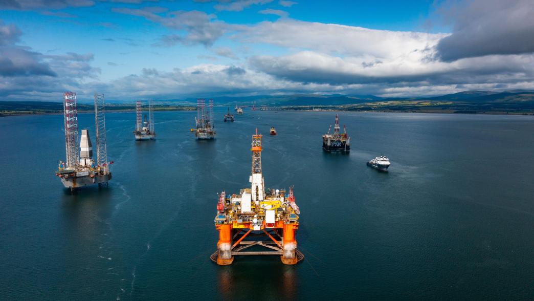 Oil rig North Sea