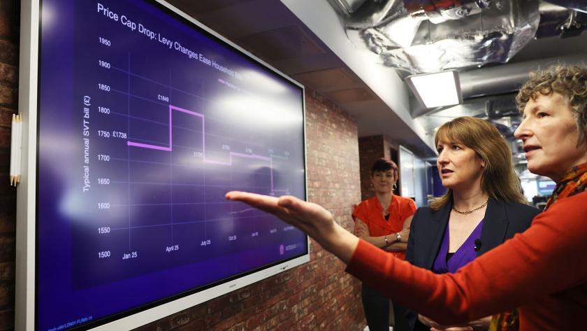 Chancellor Rachel Reeves (left) views a chart showing the fall in household energy bills with Rebecca Dibb-Simkin, CMO of Octopus Energy during a tour of their offices in London